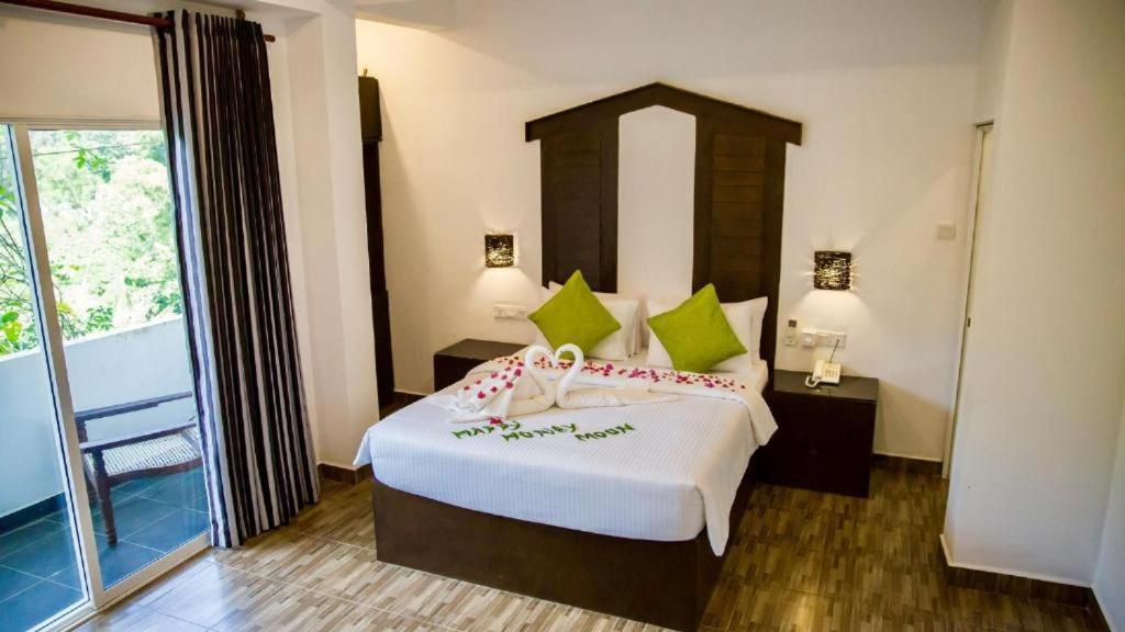 Sundaras Resort & Spa Dambulla Esterno foto